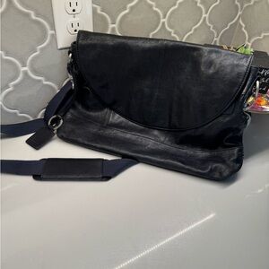 Ellington Italian leather purse